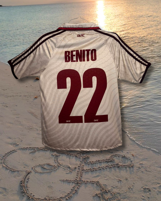 BAD BUNNY CAMISETA FUTBOL "UVST" ONCE PASOS